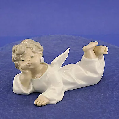 Buy Lladro Angel Lying Down/Reclining #4541 Porcelain Figurine - 13.5cm/5.3  Long • 5.99£