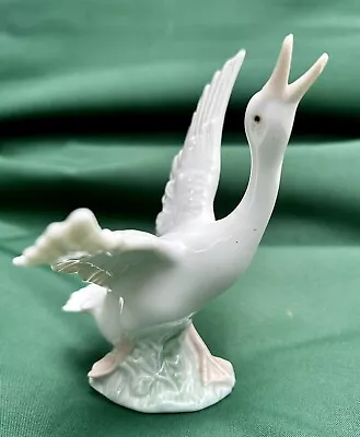 Buy Lladro Figurine 1263 Julio Fernández, Flapping DUCK Or Goose Taking Off, 5 1/2  • 11.50£