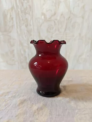 Buy Cranberry Anchor Small Vase 10.5 CMS High • 2.50£