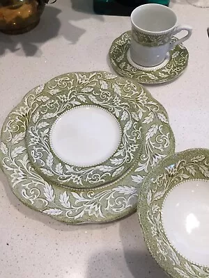 Buy    J & G Meakin England Green Sterling Renaissance Ironston Dinner Place Setting • 16.77£