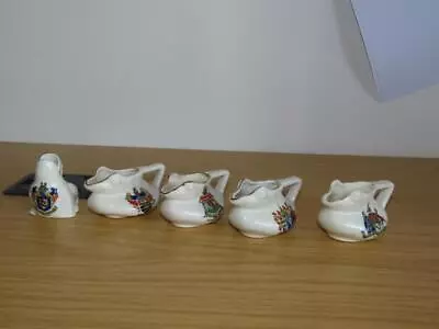 Buy BC941: Small Collection Of  5 Crested Ware Frogs • 15£