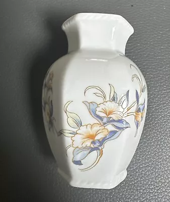 Buy Small Bud Vase By Aynsley Just Orchids • 8£