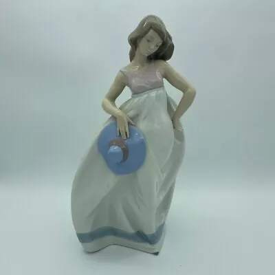 Buy NAO By Lladro Daisa 1992 Porcelain Woman With Blue Hat And Flowing Dress • 49.95£