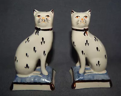 Buy VINTAGE Pr KENT STAFFORDSHIRE WARE SITTING CATS ON CUSHIONS  LUSTRE DECOR 10.5cm • 34.99£
