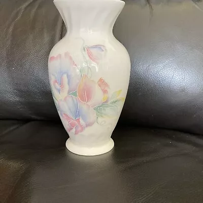 Buy Aynsley Fine Bone China  Little Sweetheart  Vase • 10£