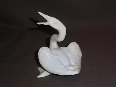 Buy Collectable Herend Hungary Animal Figure - Quacking Goose - White Glaze • 50£