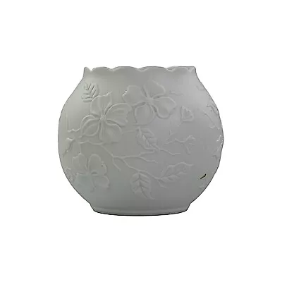 Buy Kaiser Porcelain, Bulbous Vase • 17£