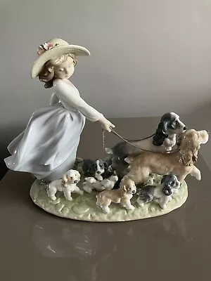 Buy Lladro Puppy Parade Girl With Dogs 6784 • 250£