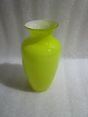 Buy Gorgeous Vintage  Retro  Handmade Glass Vase   16.5 X 8 Cm • 14.97£