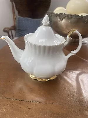 Buy Royal Albert Val D’or China Teapot • 10.50£