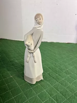 Buy Lladro Porcelain Figurine 4584~Girl With Lamb • 23.76£