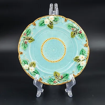 Buy French Antique Majolica Strawberry Plate SARREGUEMINES • 116.70£