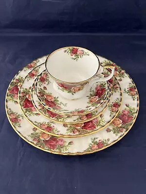 Buy 5 Pc Place Setting ROYAL ALBERT OLD COUNTRY ROSES BONE CHINA 1962 - ENGLAND • 70.78£