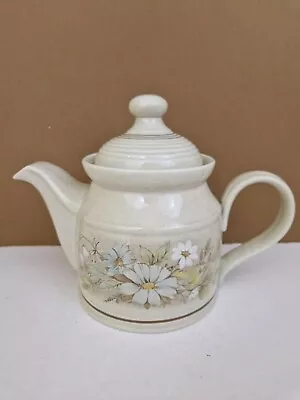 Buy ROYAL DOULTON LAMBETHWARE FLORINDA 2½ Pints Teapot • 14.41£