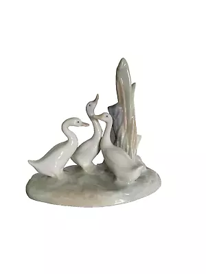 Buy Nao Figurine 3 Swans By Lladro Immaculate • 24.99£