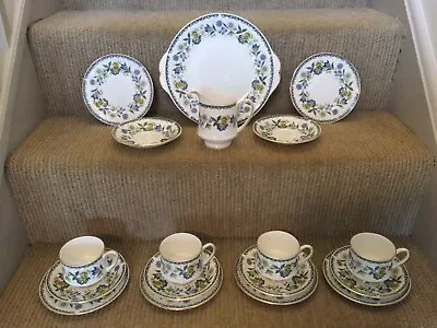 Buy Paragon Fine Bone China ‘Comtessa’ Tea Set Cups Saucers Plates Jug 18 Pieces • 34.95£