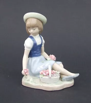 Buy Lladro  Girl Picking Wild Flowers (conflores Silvestres ) No. 1287 -retired +box • 40£