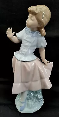 Buy Very Rare Nao Lladro Figurine   Surprised Girl In Excellent Condition  • 95£