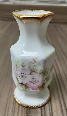 Buy Fenton Bone China Small Bud Flower Vase • 3£