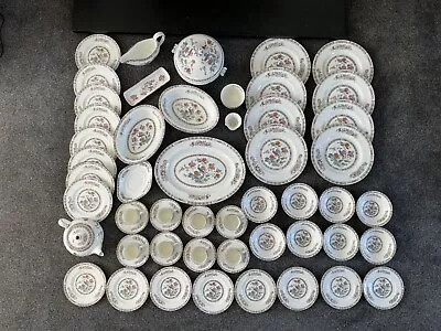 Buy 60 Piece Wedgwood Kutani Crane Full Dinner Set For Serving 8 People • 100£