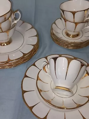 Buy Royal Vale Daisy Strike Tea Set -  6 Cups, Saucers & Side Plates - Excellent  • 63£