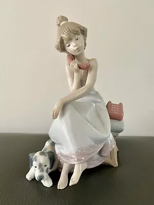 Buy Lladro Porcelain Figurine Chit Chat • 17£