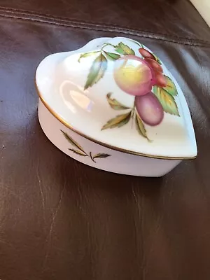 Buy Vintage Fine Bone China Spode Heart Shape Trinket Box  • 8.50£