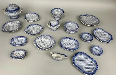 Buy 19th Century Porcelain 34 Piece Child’s Tea Set. • 30£