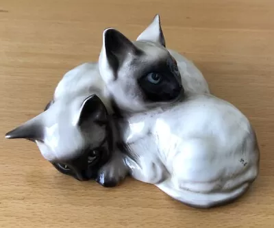 Buy Vintage BESWICK Ornament - Siamese Kittens / Cats Curled Together - 1296 • 12£