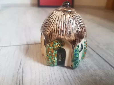 Buy TEY POTTERY THE UMBRELLA HOUSE No23 BRITAIN IN MINIATURE COUNTRYSIDE COLLECTION • 5£