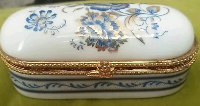 Buy Beautiful Vintage Ceramic Pill/Trinket Box In Blue, White And Gold • 8.99£