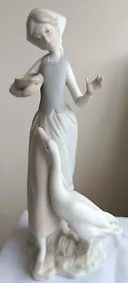 Buy LLADRO VINTAGE FIGURINE CORN FOR THE GOOSE C1969-1989 ORNAMENT • 7.99£