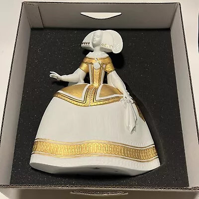 Buy RARE - Lladro Retired 01007084 Menina Gold New In Box • 745.50£