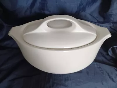 Buy VINTAGE 80`s Midwinter  Style  Off White Oval Casserole Pot 10 1/4  X 5  • 15.99£