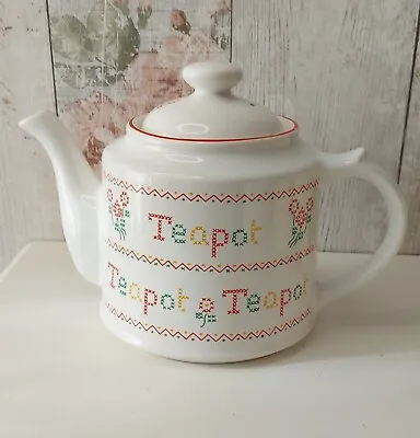 Buy Wade Royal Victoria Potteries Cross-Stitch Pattern Teapot • 10£