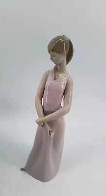 Buy Vintage Lladro  The Lady Of The Rose  13 1/2  Figurine #6857-Original Box • 59.99£