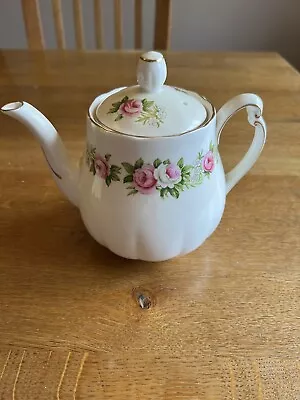 Buy Colclough Teapot • 5£