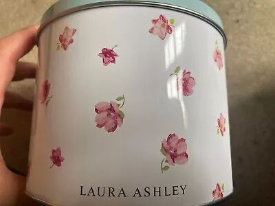 Buy Laura Ashley Empty Floral Mug Tin • 3£