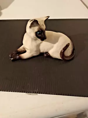 Buy Beswick Lying Down Siamese Cat 19cm Paws To Tail No 1558 • 9£