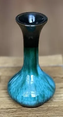 Buy ***Vintage Stunning Small Blue Mountain Pottery Deep Green/Teal Bud Vase*** • 19.99£