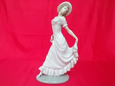 Buy NAO By LLADRO ELEGANT LADY # 0764 LARGE VINTAGE RETIRED FIGURINE - EXCELLENT • 35£