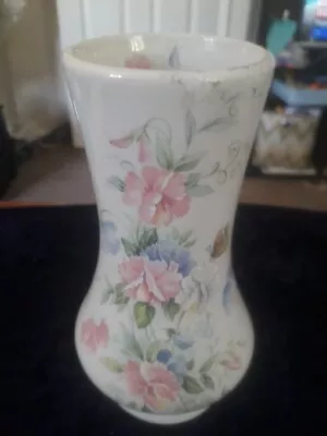 Buy Lovely Vintage Melba Ware Vase 16cm (BLU1) • 5£