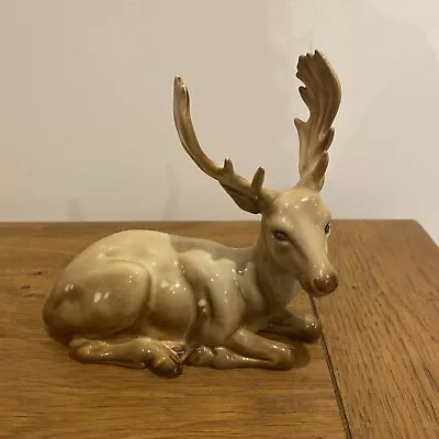 Buy BESWICK DEER STAG LYING LIGHT BROWN GLOSS MODEL No. 954 • 35£