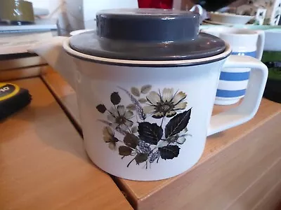 Buy Johnson Bros Vintage 4-6 Cup Teapot • 2£