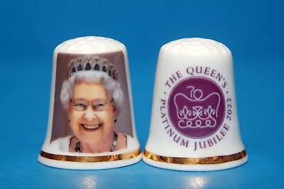 Buy RETIREMENT SALE! The Queen's Platinum Jubilee 2022 China Thimble B/109 • 1.20£