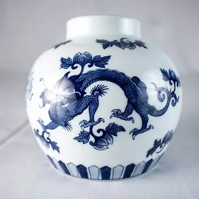 Buy 8th-9th-Century Tang Dynasty Chinese Blue & White Pottery Vase Size 17 L X 5.5 W • 6,469.15£