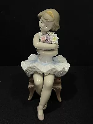 Buy Lladro 6763 First Performance Ballerina Sitting On Stool W/ Flowers Figurine • 120.22£
