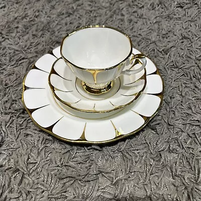 Buy Royal Vale Daisy Strike Tea Trio Includes Cup, Saucer & Side Plate • 14.99£