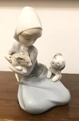 Buy Lladro Figurine LITTLE FRISKIES GIRL CAT & DALMATIAN DOG PUPPY 5032 Retired  • 25£