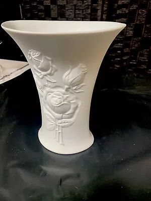 Buy KAISER  Stamped WHITE BISQUE PORCELAIN VASE. • 10£